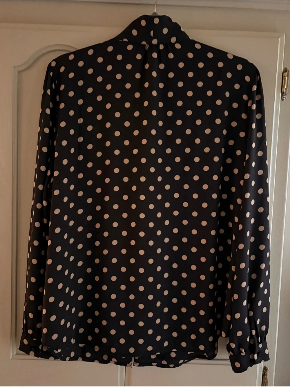 J.Crew 365 Polka Dot Tie Neck Pintuck Pleat Blouse |  Black Tan | Size 10